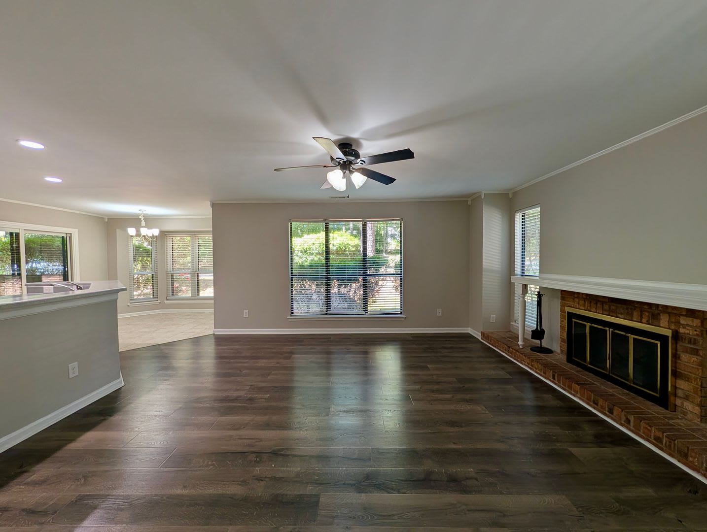 Cozy 2-Bedroom, 2-Bath Condo Nestled in Cary – photo 4