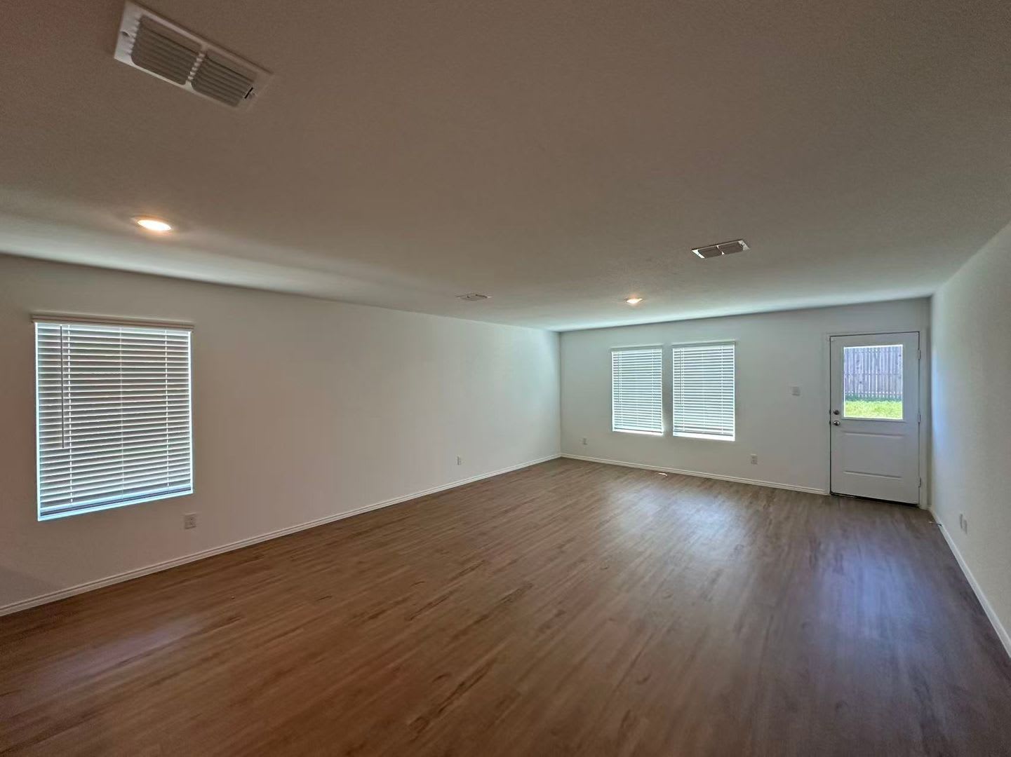 A Beautiful 2024 Built Home And It Comes With Free Internet – photo 5