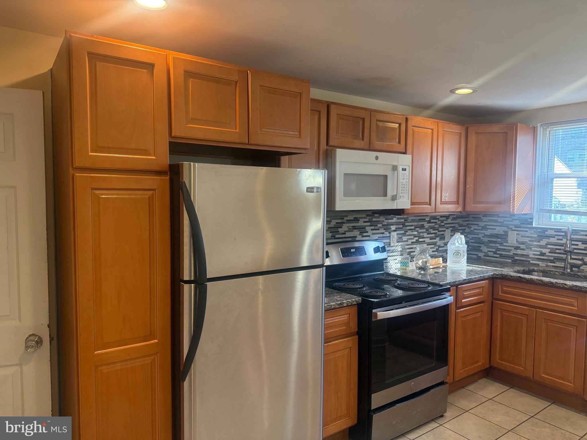 544 WILTSHIRE Road – photo 1