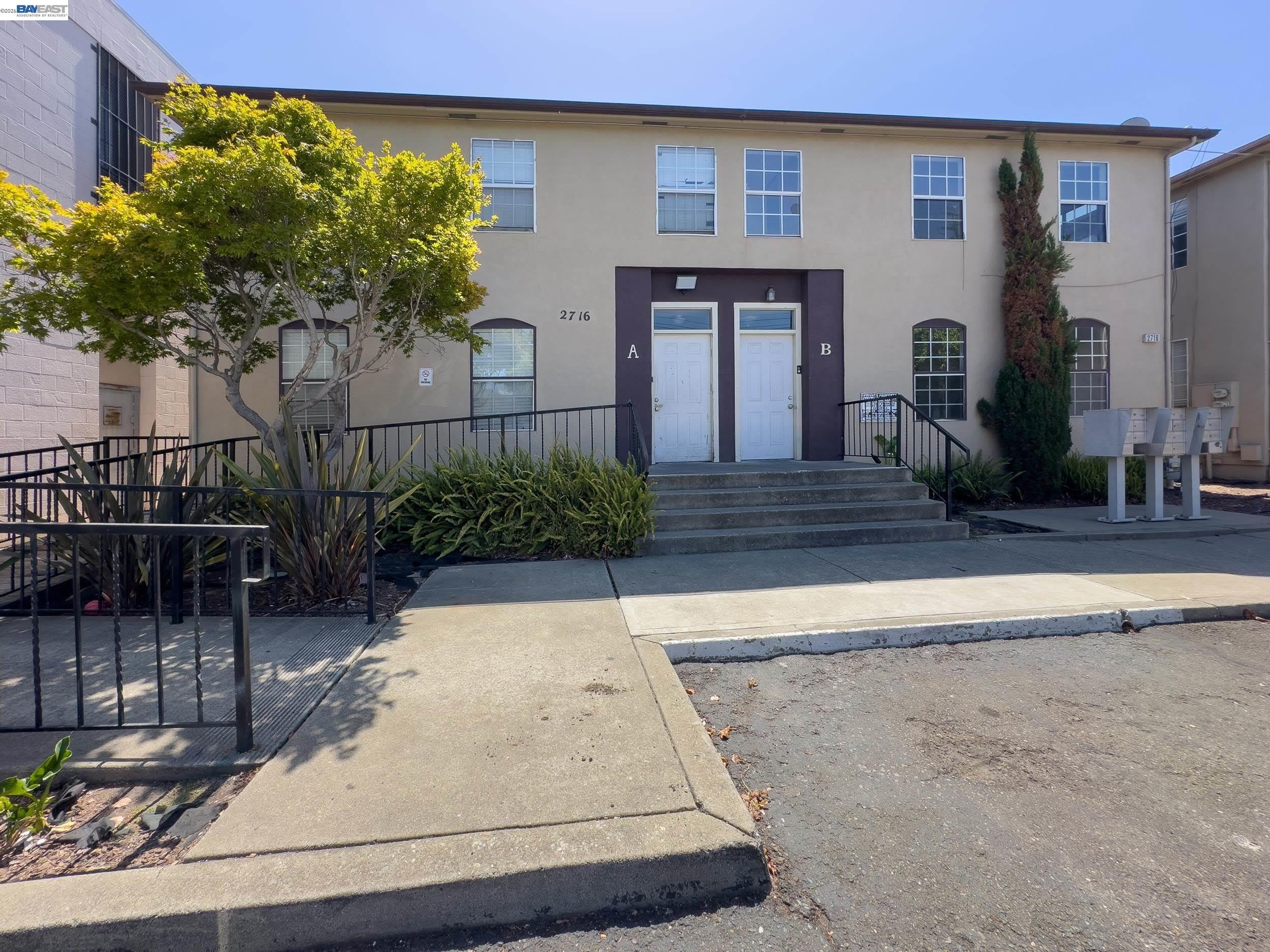 2716 Adeline St – photo 2