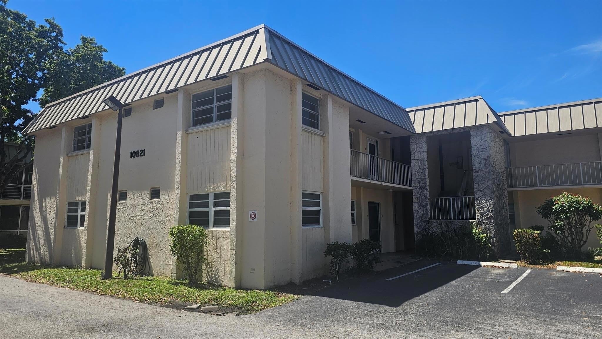 10821 N Military Trail – photo 1
