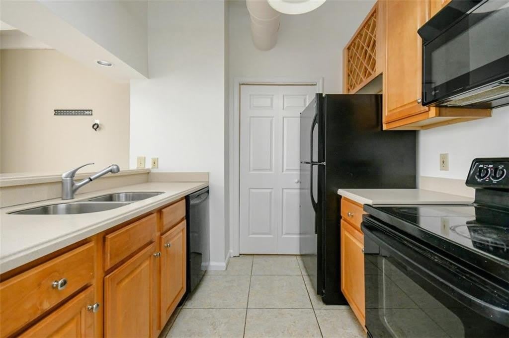32 Peachtree Street – photo 4