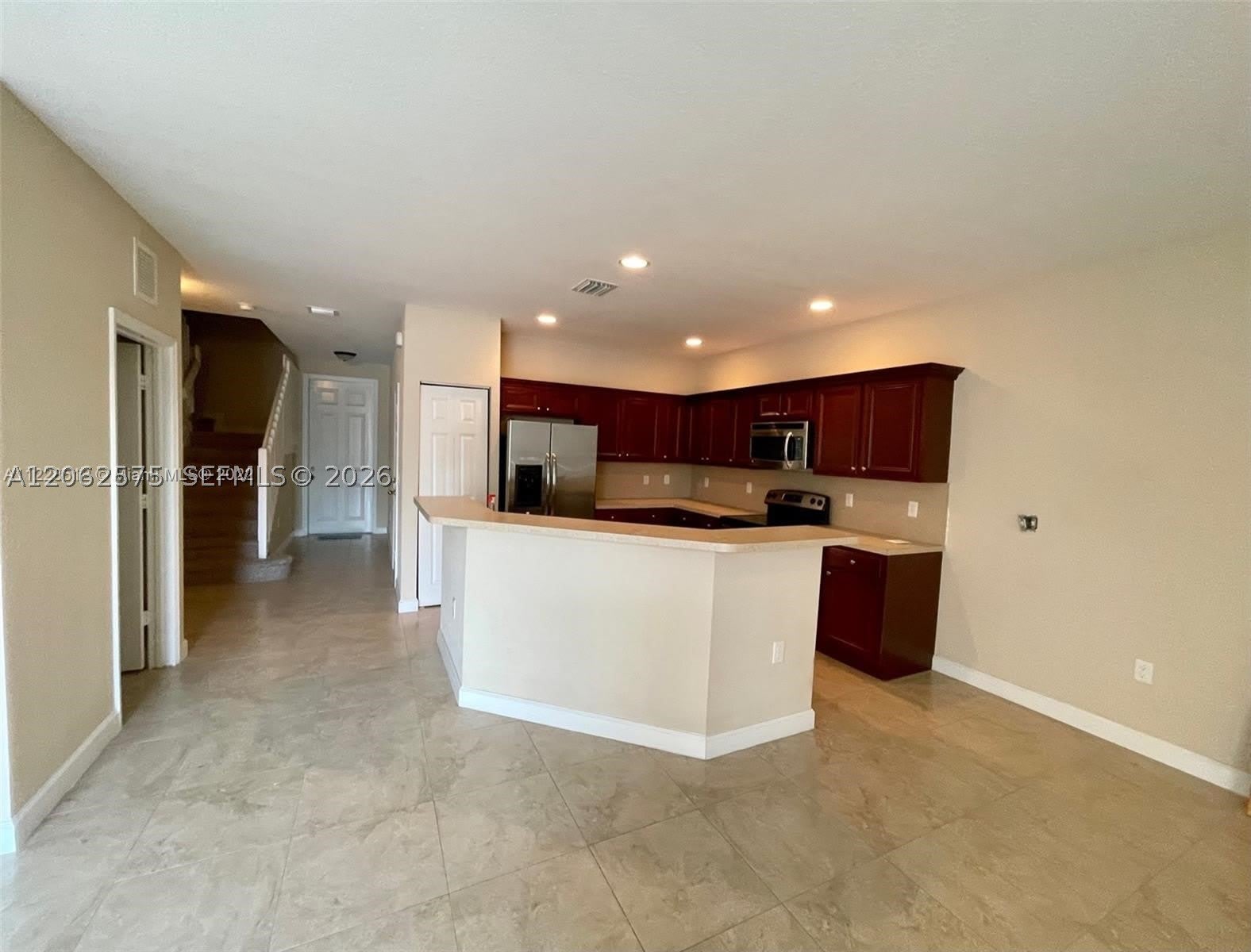 1015 NE 208th St – photo 2