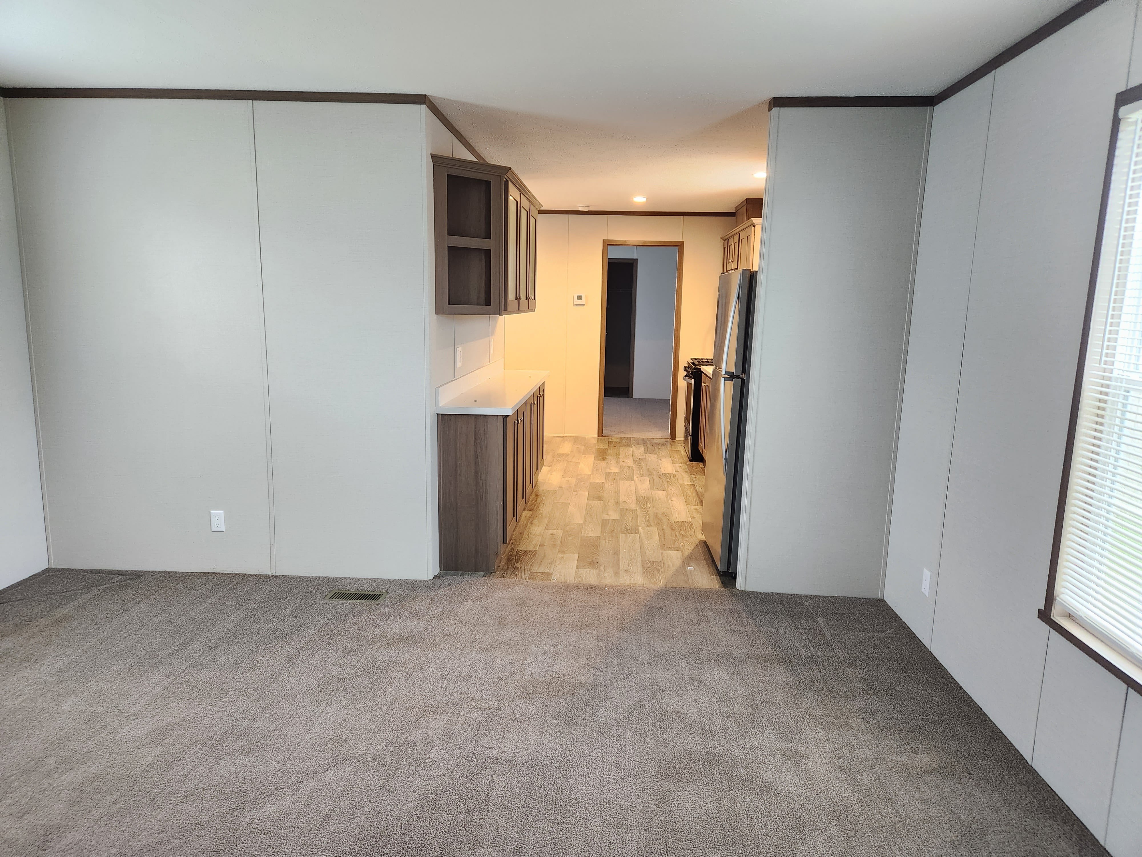 543 Iowa – photo 3