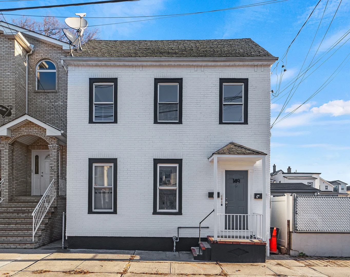 149 South Park St Unit 2 – photo 1