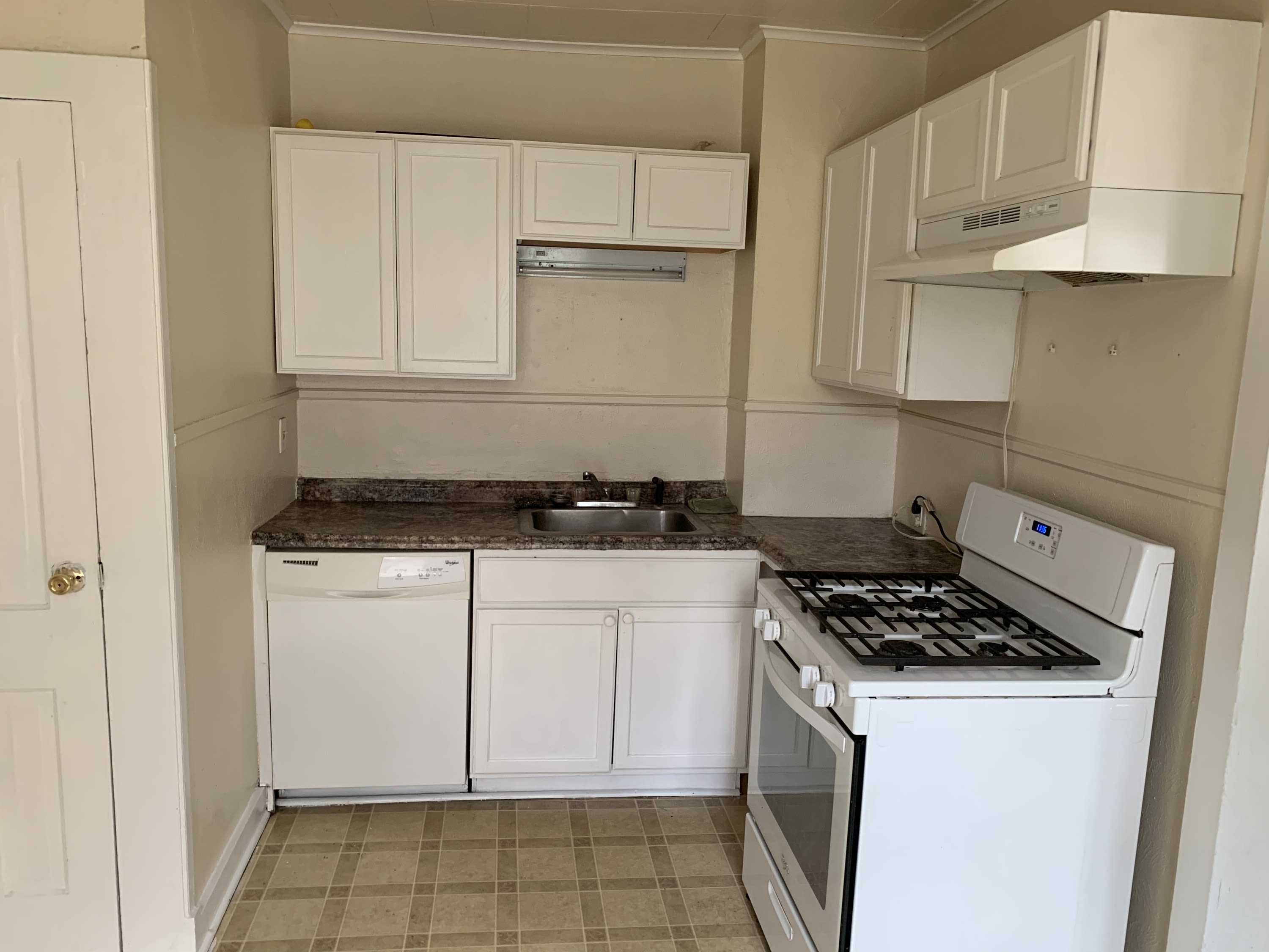 1009 Broad Street – photo 3