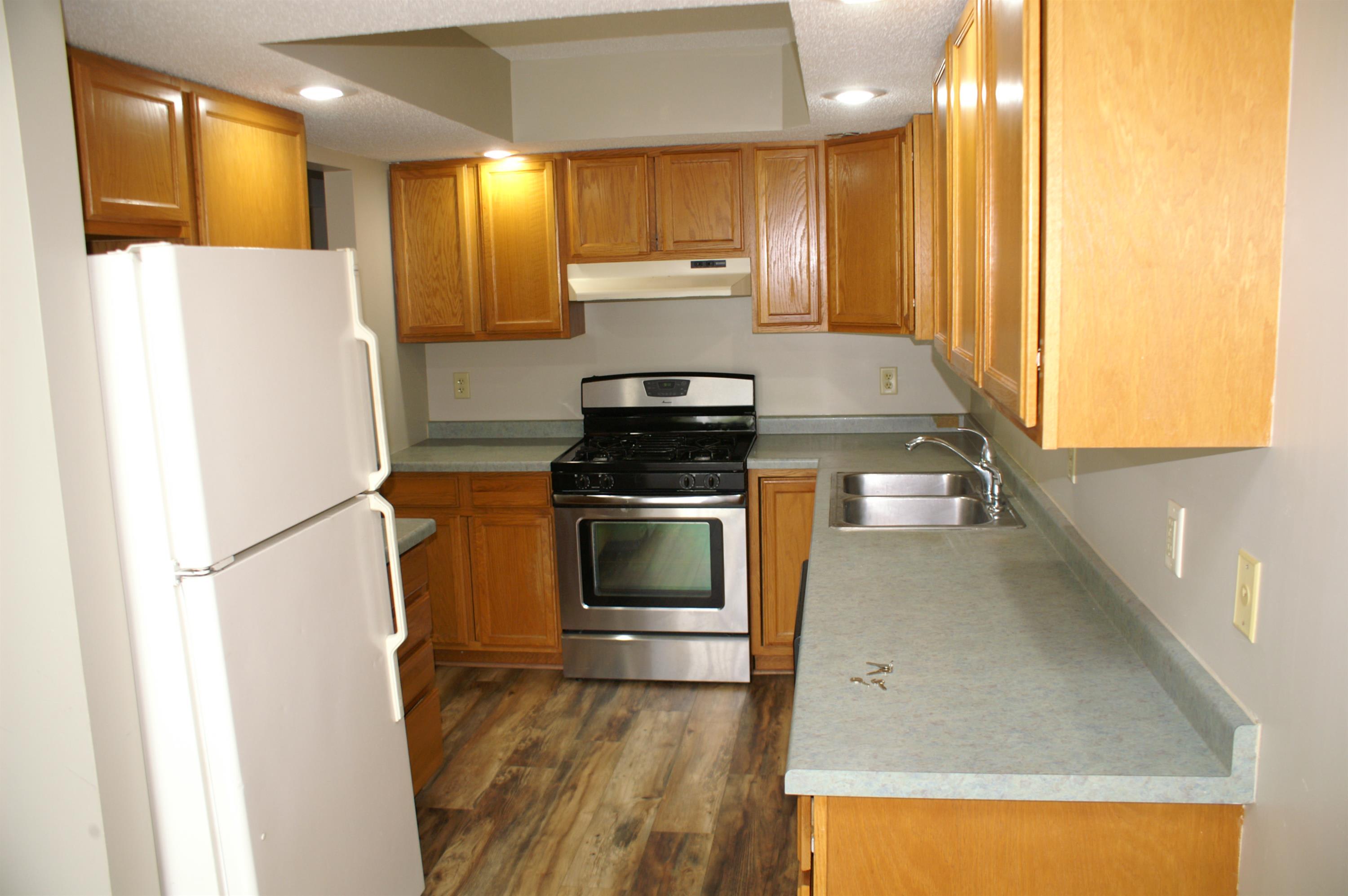 680 Circle Pine Drive A – photo 5