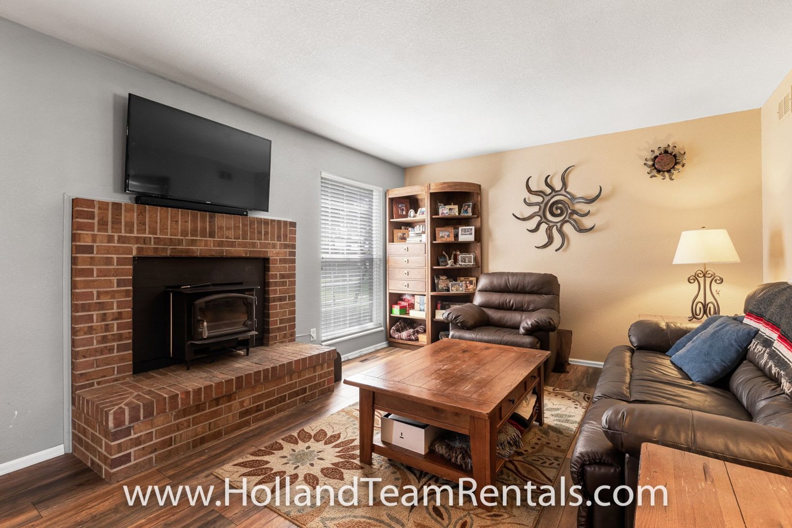 Two Master Suites + Basement 3rd Bedroom – photo 5