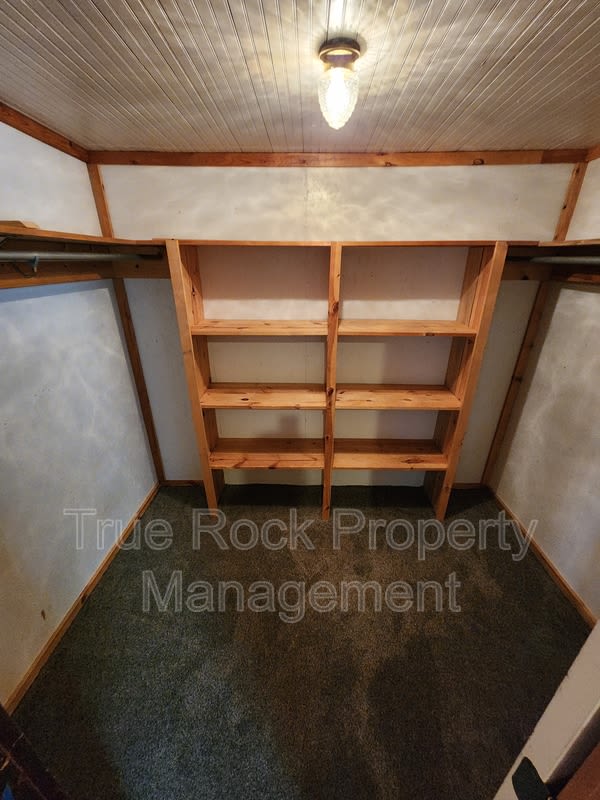304 West Main (Asher) – photo 4