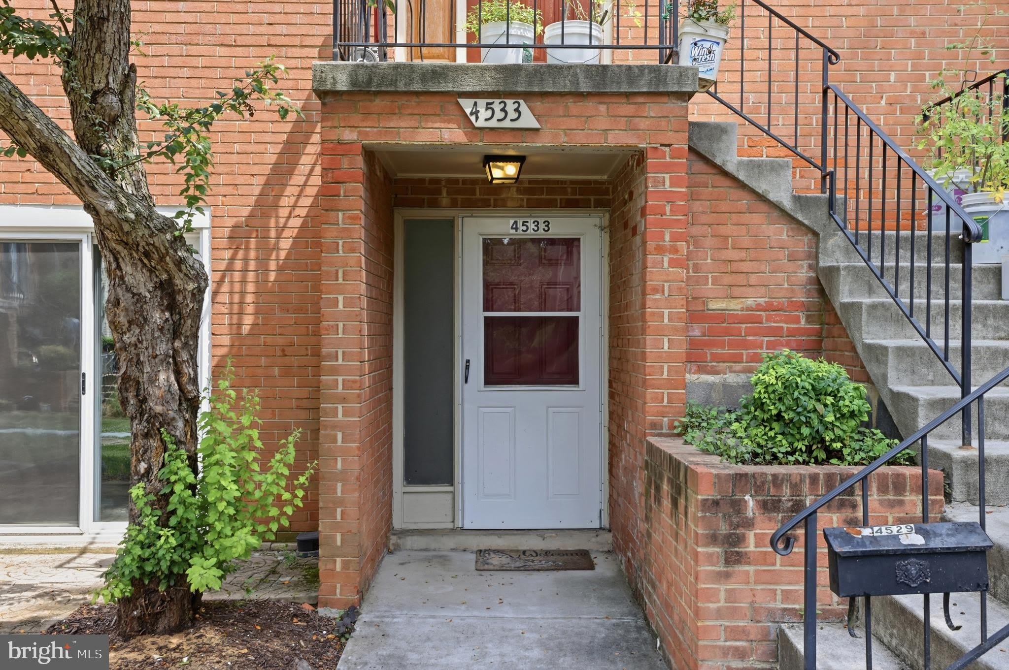 4533 LOGSDON Drive – photo 5