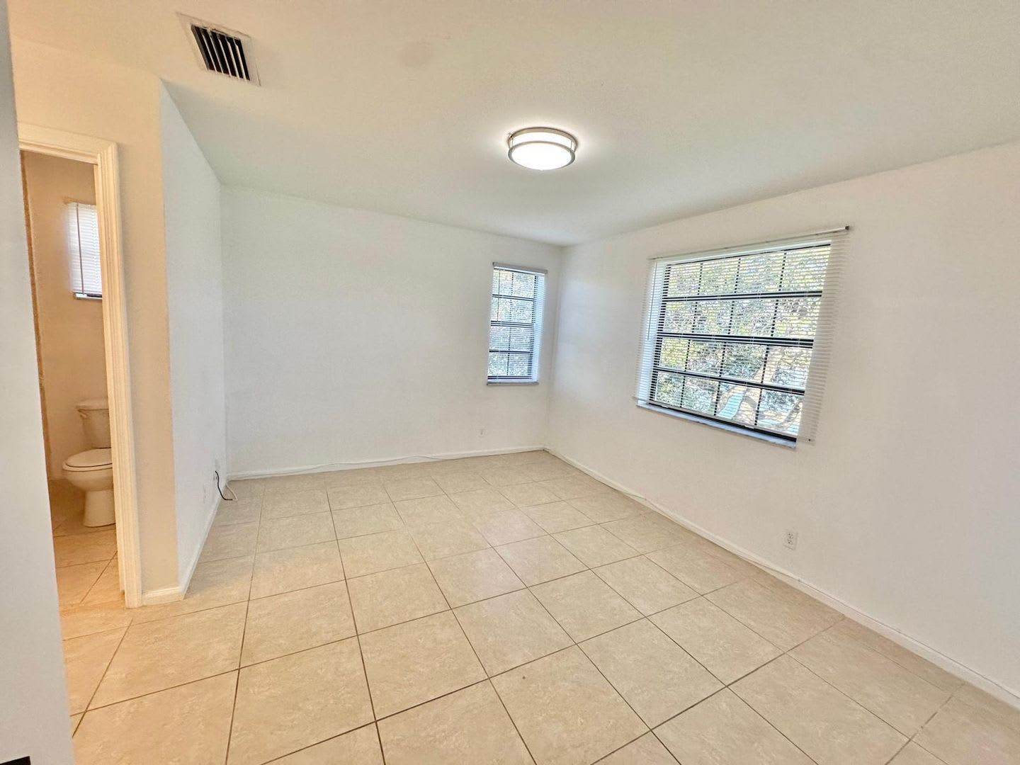 3170 LEEWOOD TER APT L210 BOCA RATON, FL 33431 – photo 4