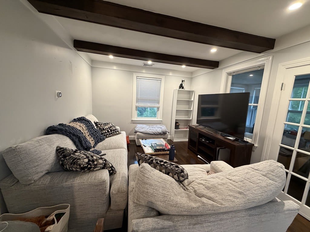 29 Walsh Ave – photo 2