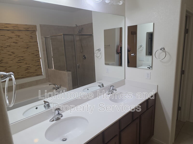 329 Homeward Way – photo 3