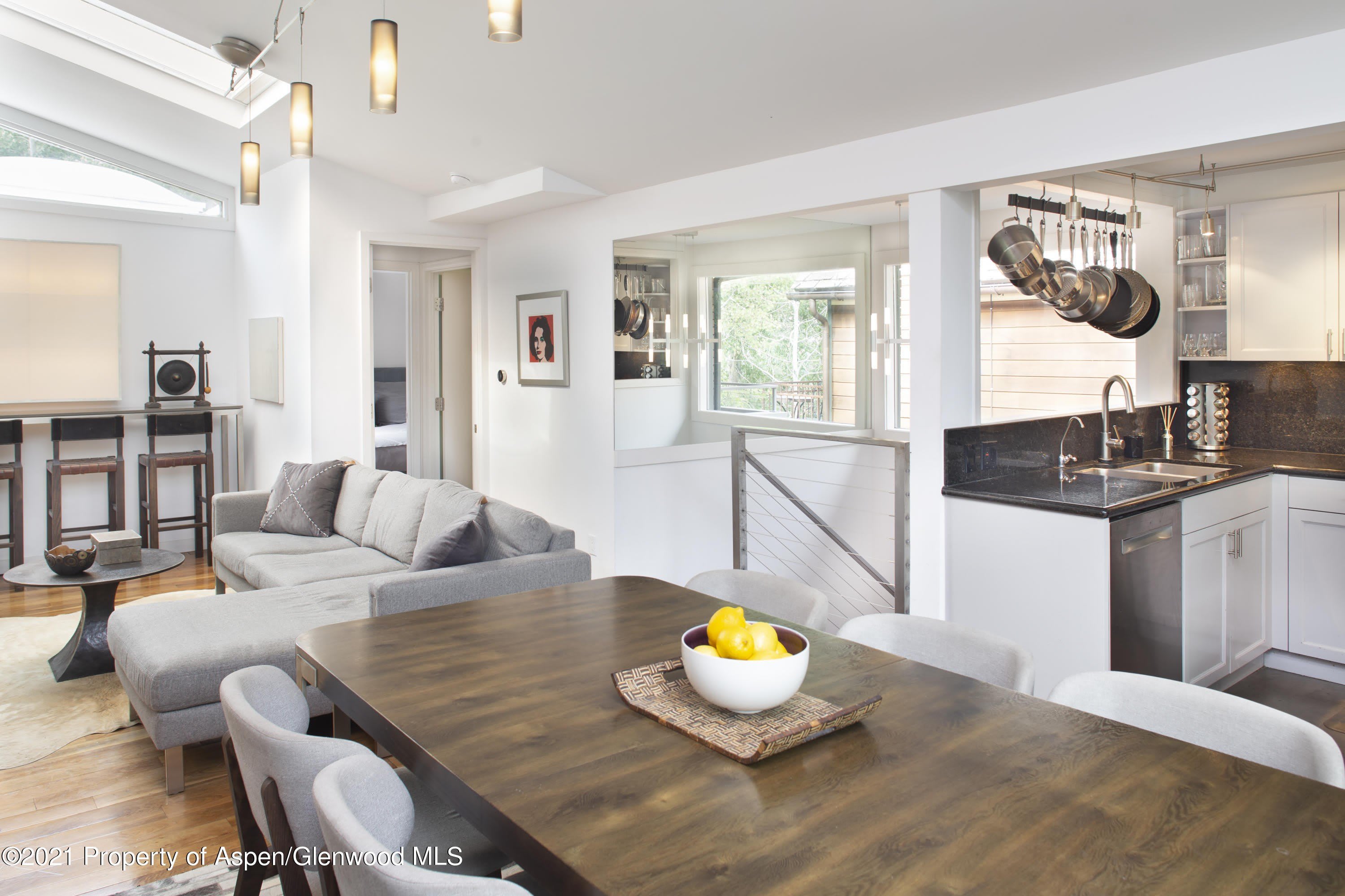 1001 E Cooper Avenue – photo 2