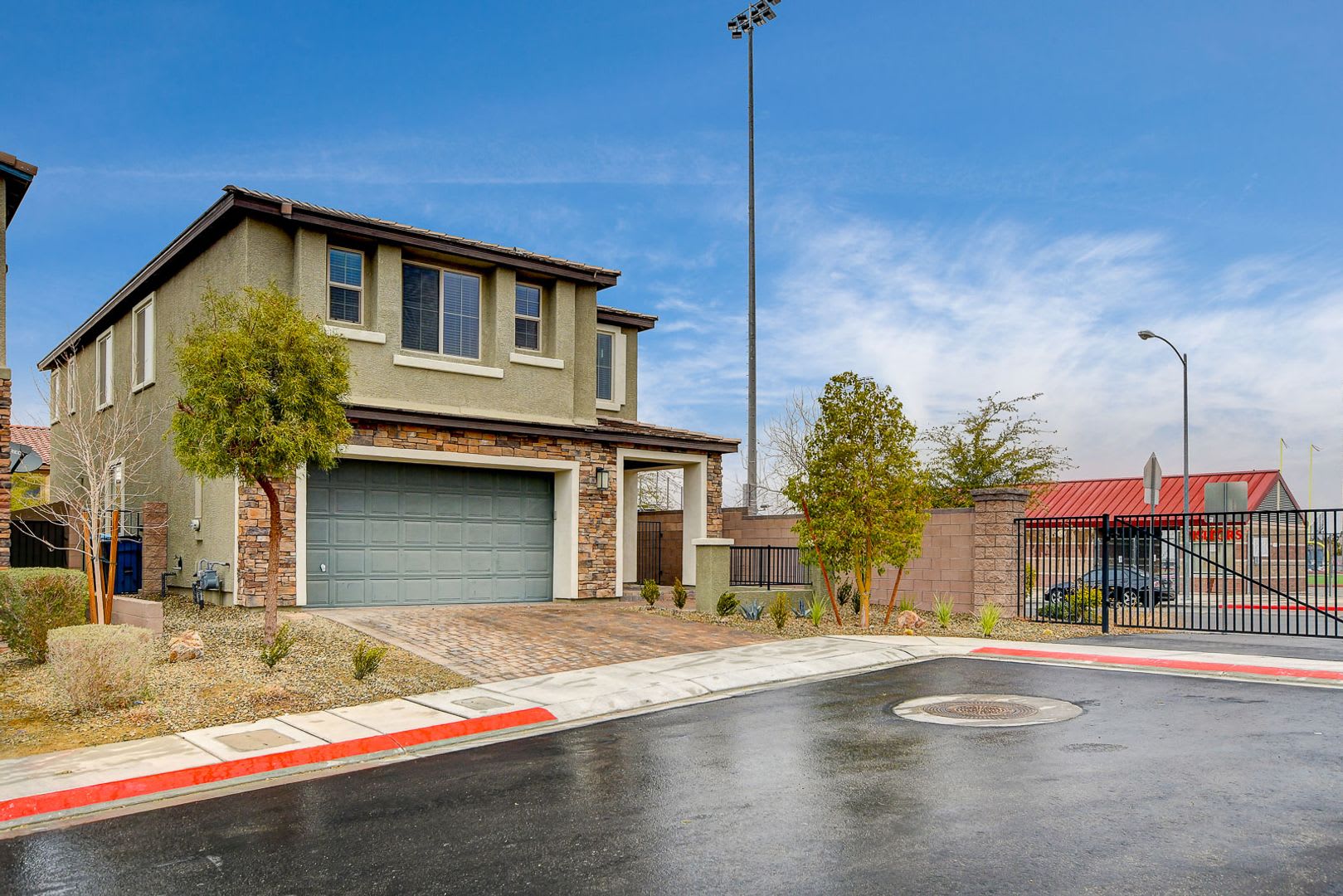 Entertainer S Dream In The Heart Of Henderson – photo 3