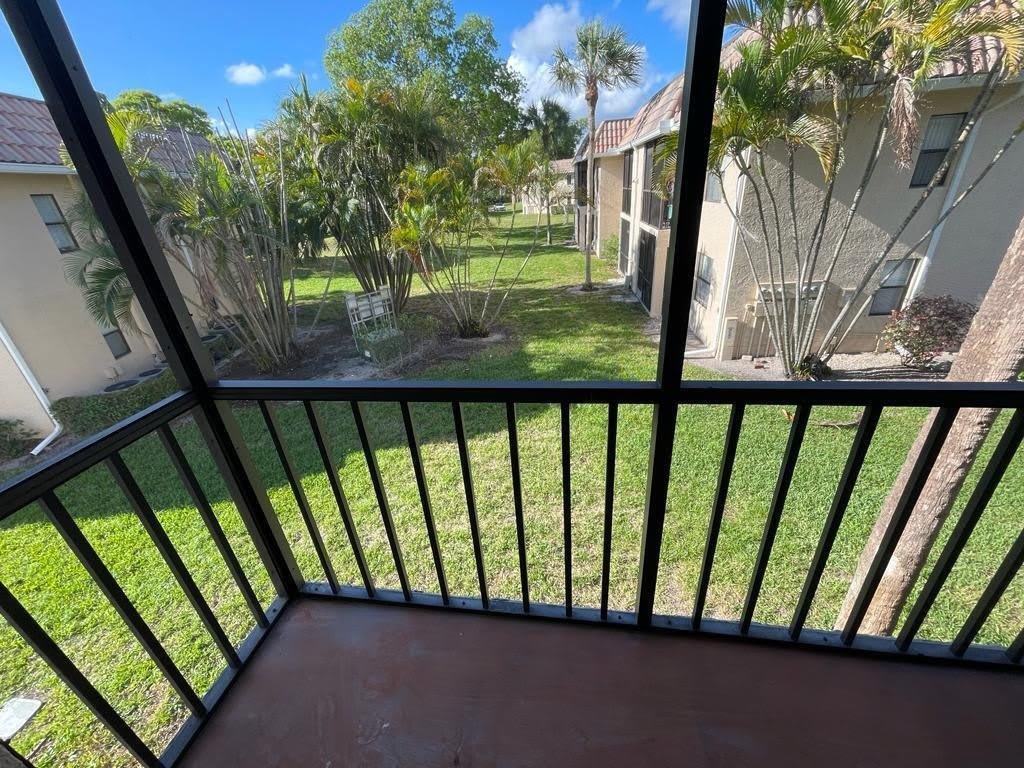 6844 PALMETTO Circle S – photo 3