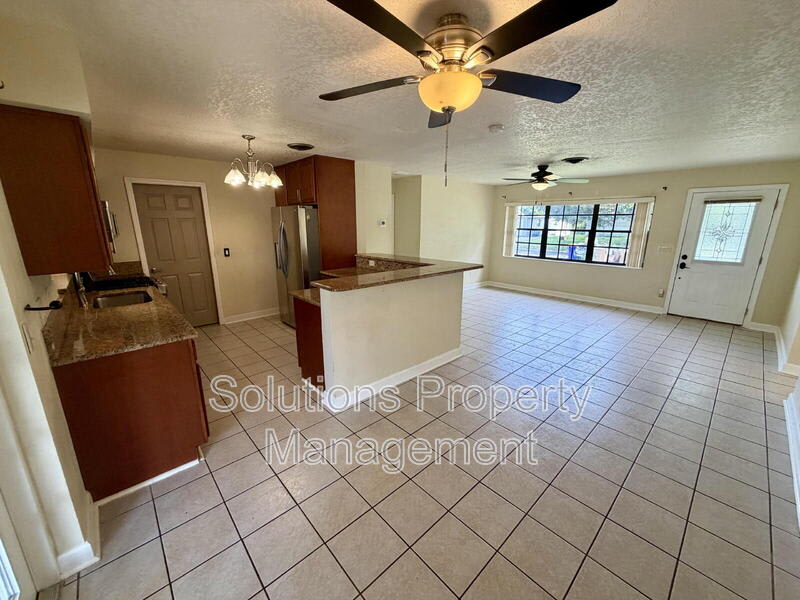 974 Golf St – photo 4