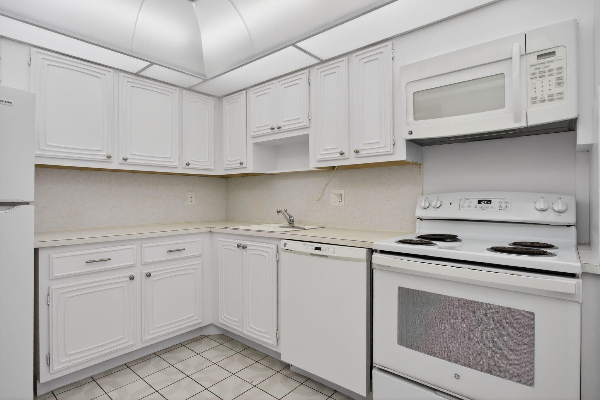 2651 S Palm Aire Drive – photo 4