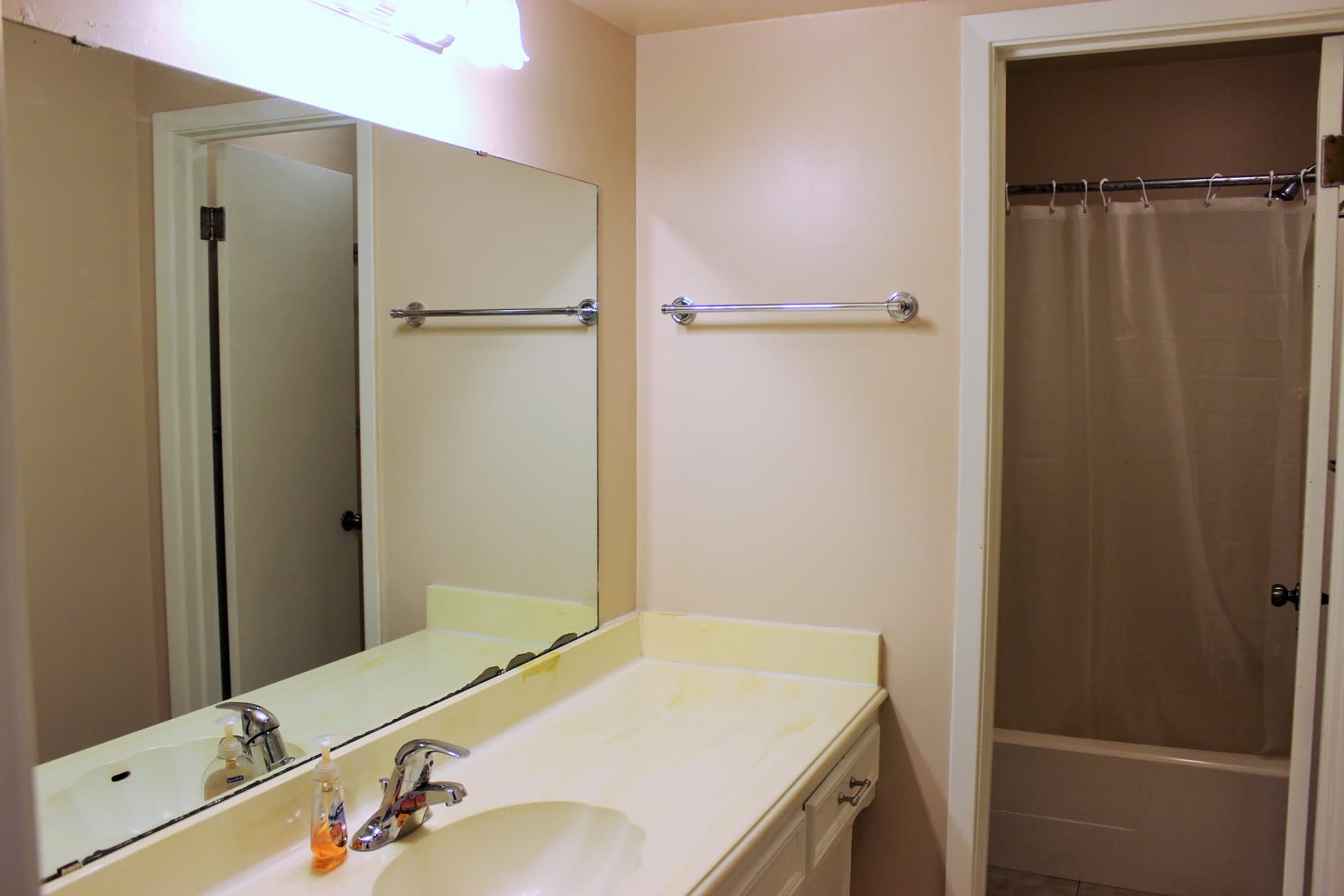 111 Machemehl Dr – photo 4