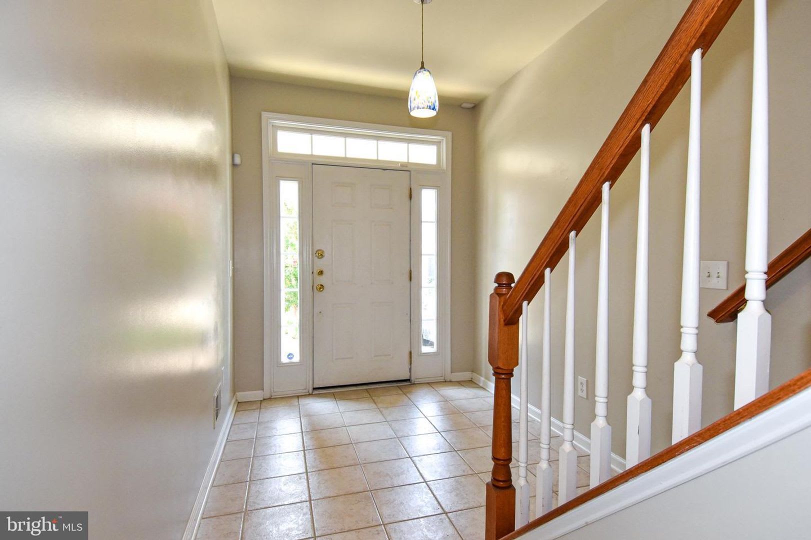 Welcome To This Beautifully Appointed Alexandria Residence Where Contemporary Design And Everyday Comfort Come Together In One Of Northern Virginia S Most Desirable Locations – photo 5