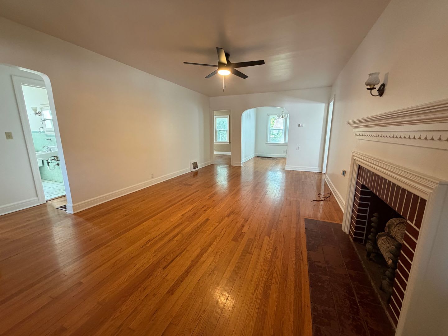 Near Missouri State University and Walking Distance to Mercy Hospital – photo 3