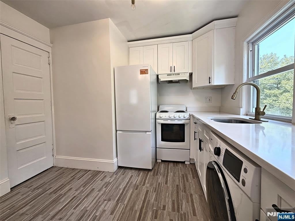 111 Grand Avenue – photo 3