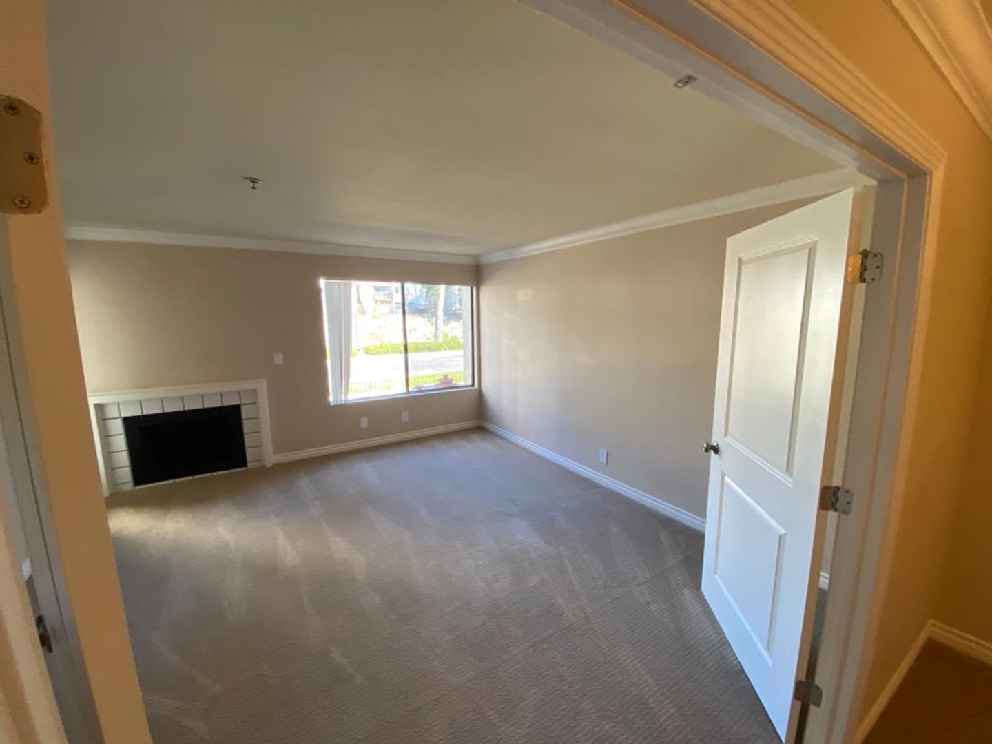 Remodeled 2 Bdr 1.5 Bath Condo In Tierrasanta With Gated Garage Parking – photo 5