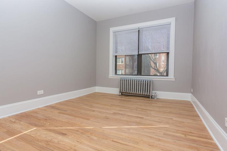 8211 South Ellis Ave – photo 4