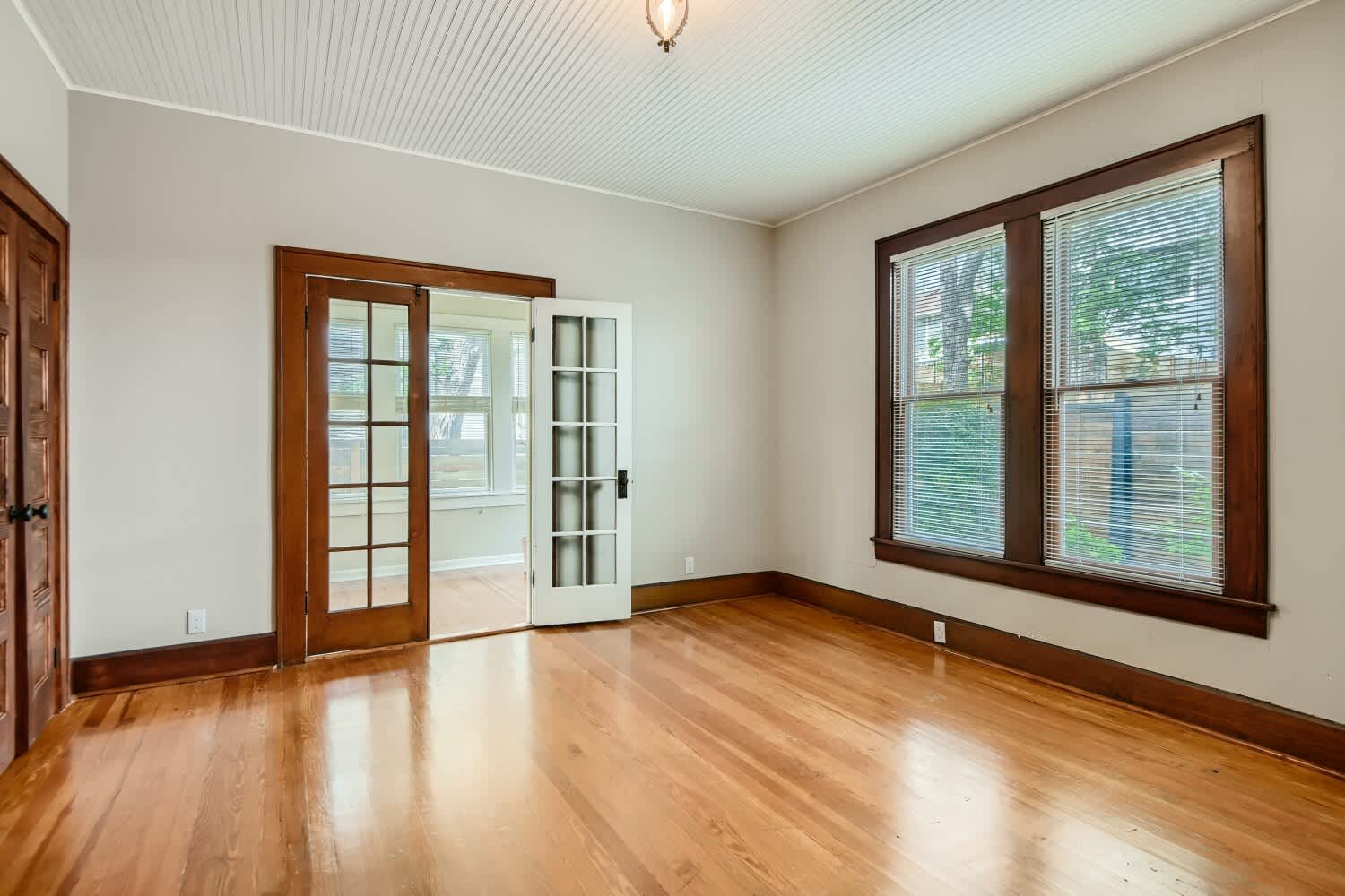 612 Blanco Street – photo 5