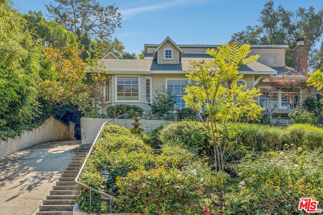 3331 Bennett Dr – photo 1