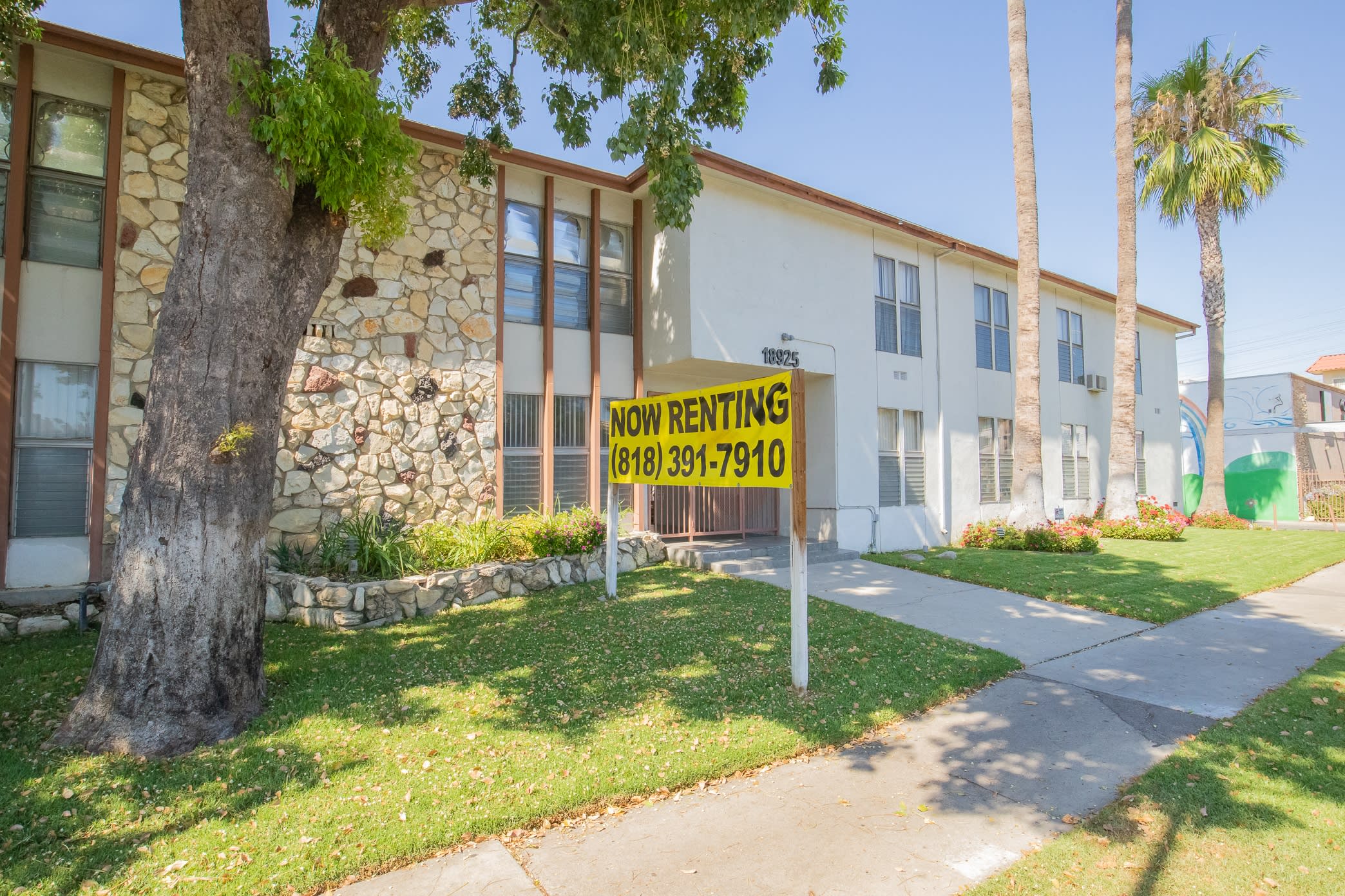 Sherman Way Apartments – photo 1