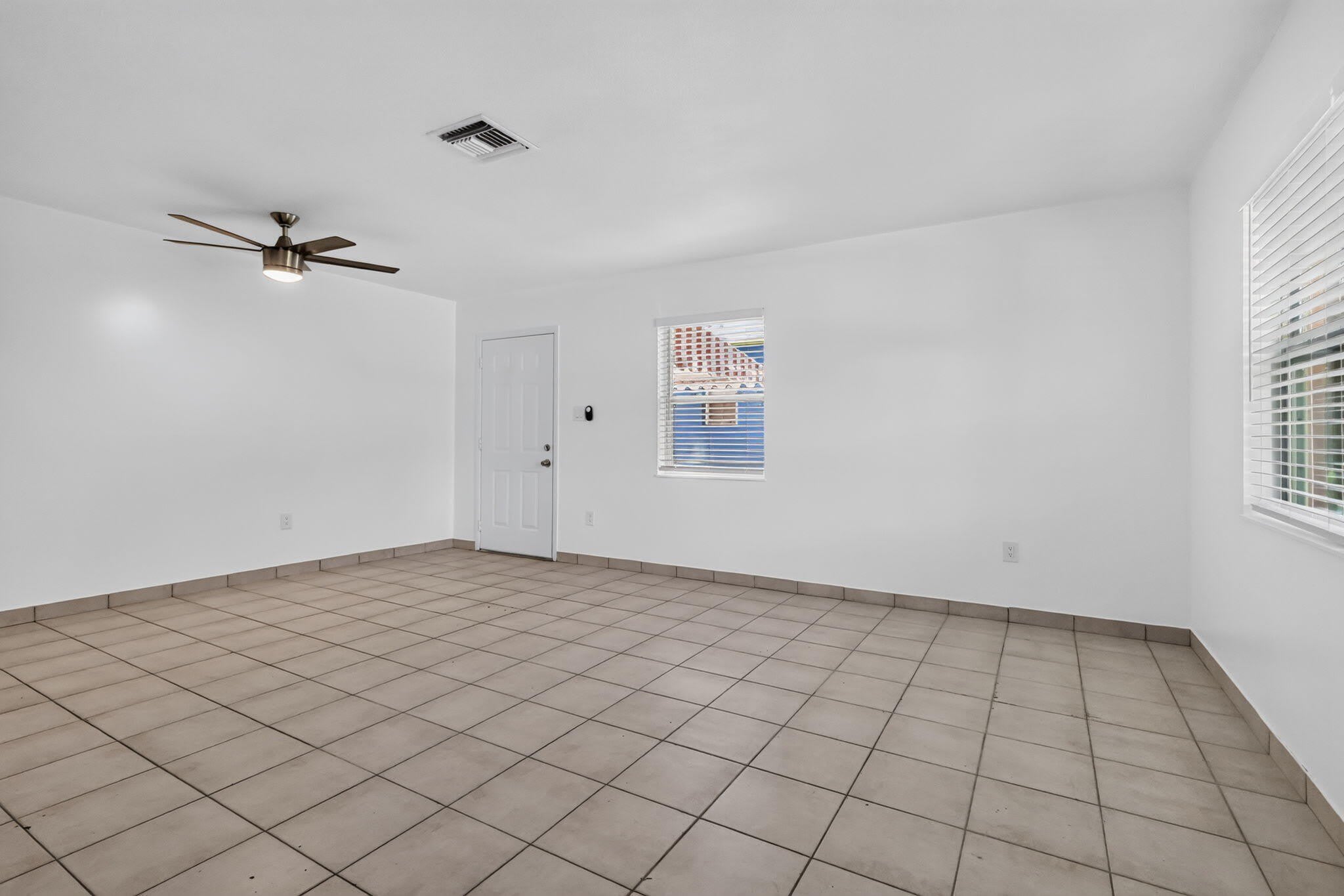 201 Palm Street – photo 3