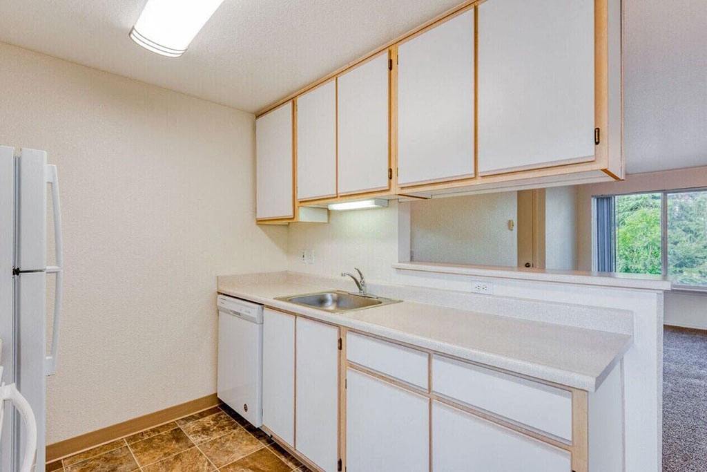 Willamette Falls Court Apartments – photo 5