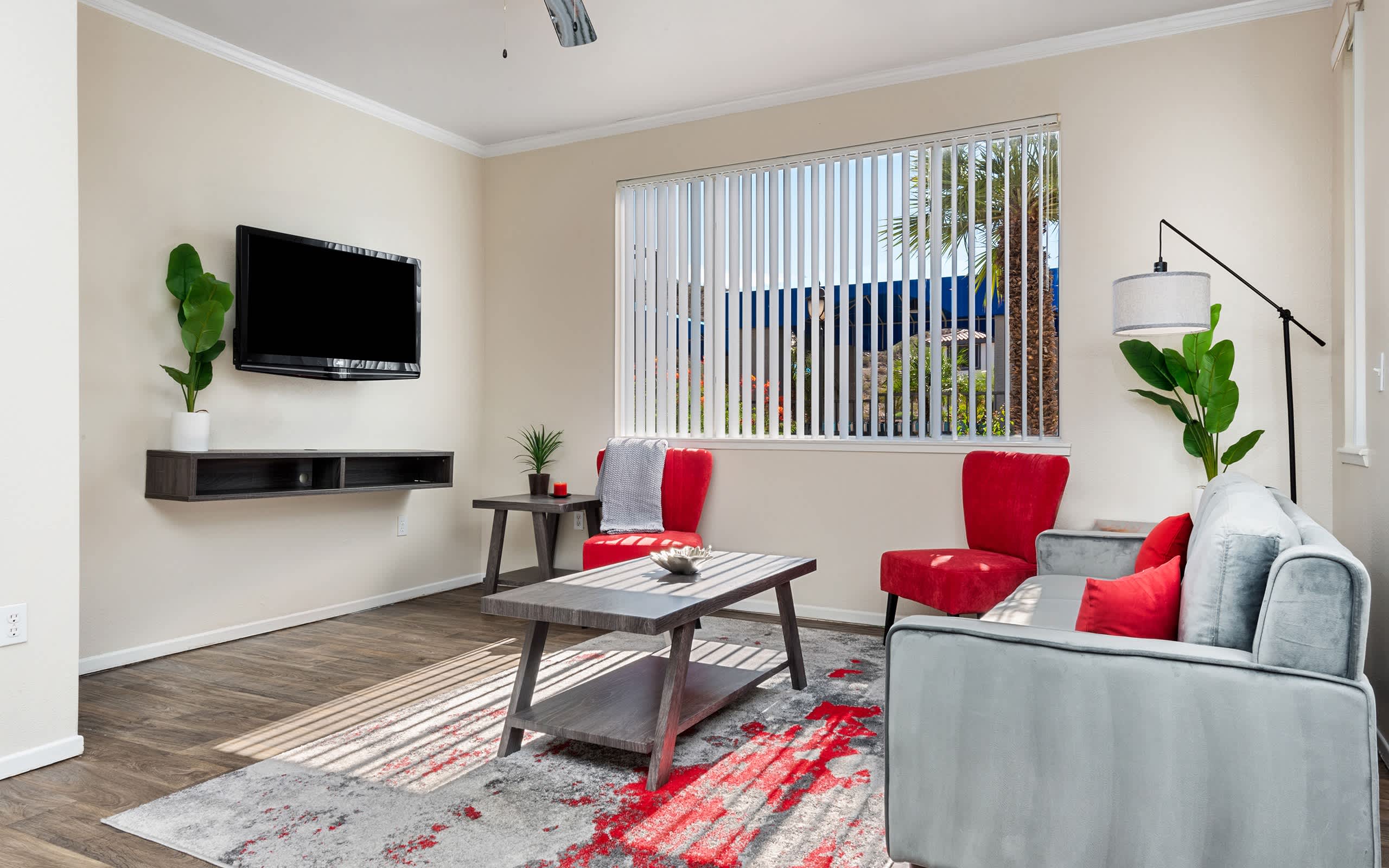 Mountainside – photo 3
