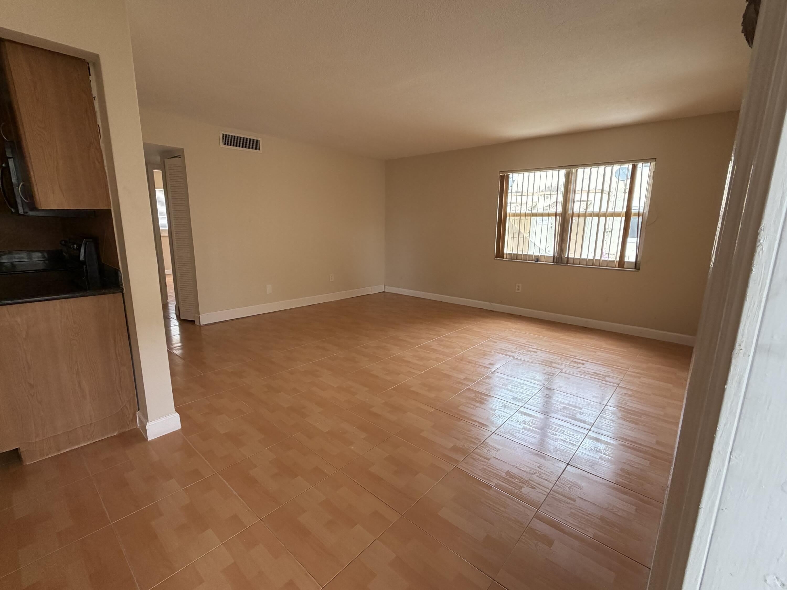 3660 SW 60th Avenue – photo 3