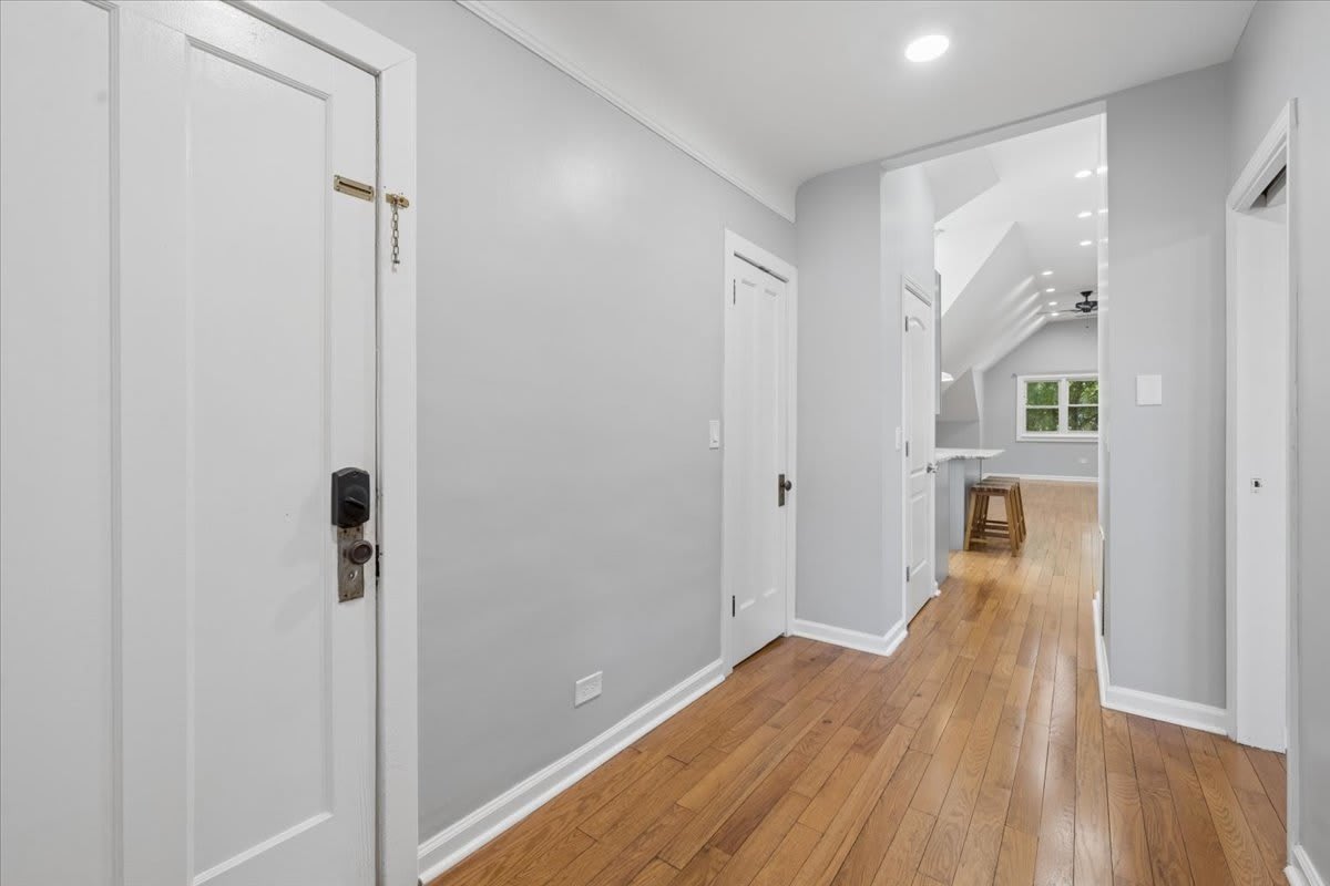 4928 W Eddy Street – photo 4