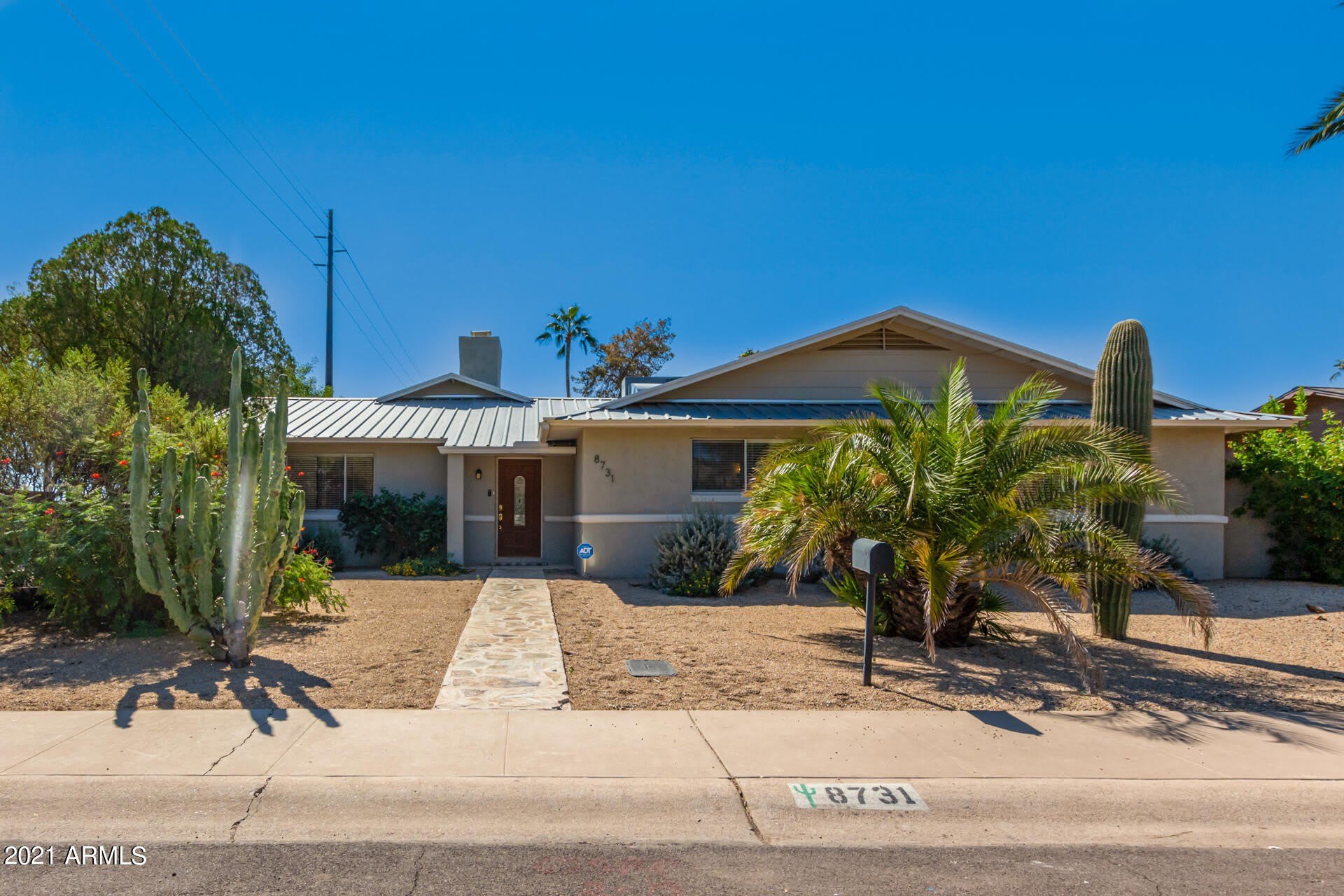 8731 E Minnezona Avenue – photo 1