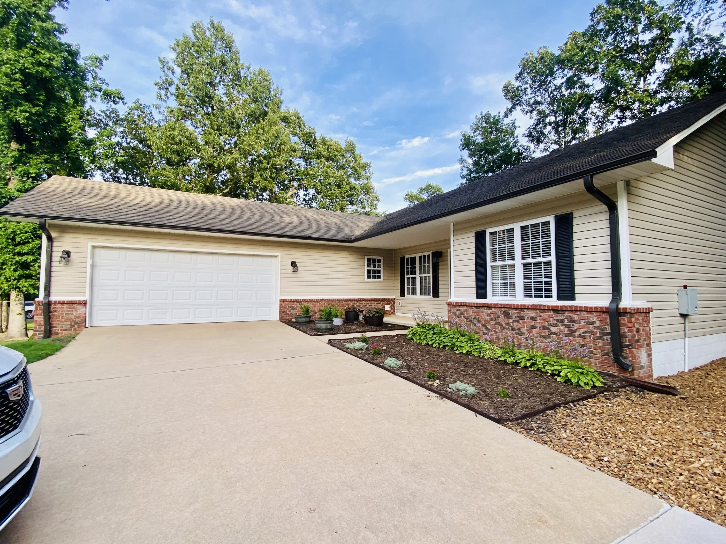 350 Plum Hollow Boulevard – photo 2