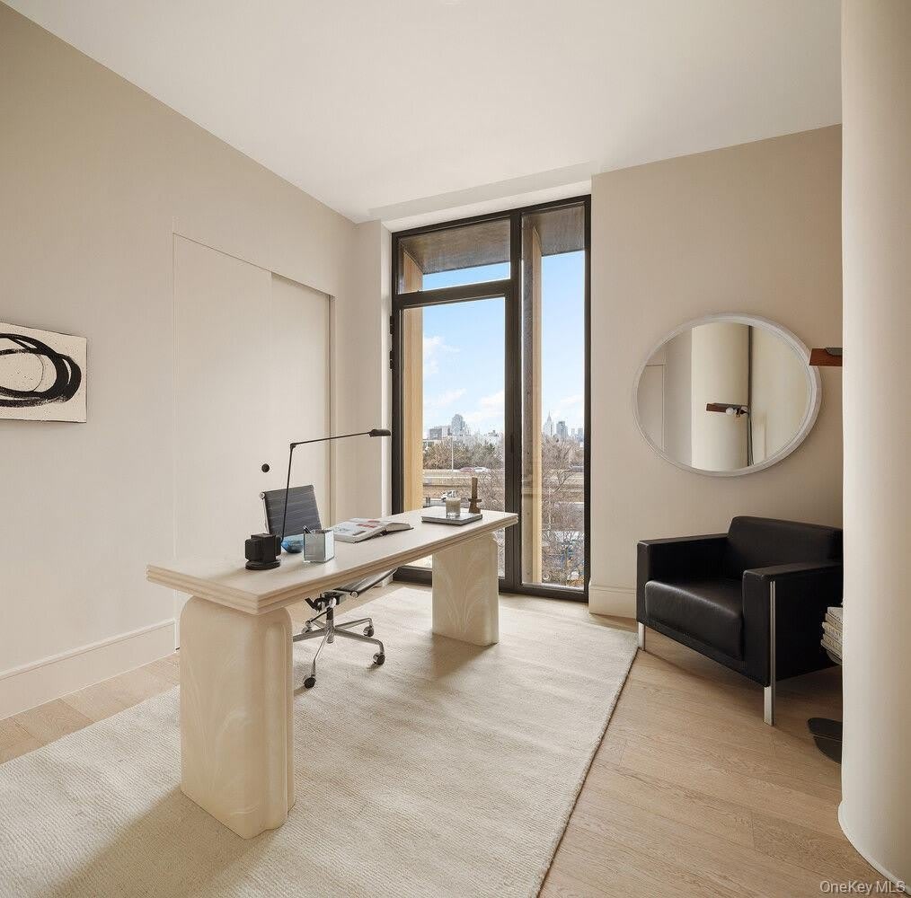 28 HERBERT Street – photo 1