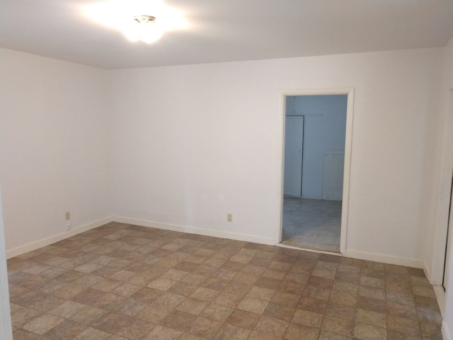 2228 Yew St – photo 5