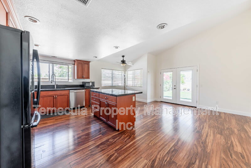 24392 Ridgewood Drive – photo 4