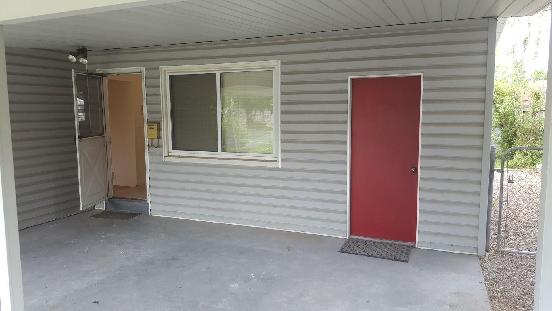 Charming 3-Bedroom Rambler in Bountiful with 2-Car Carport – photo 5