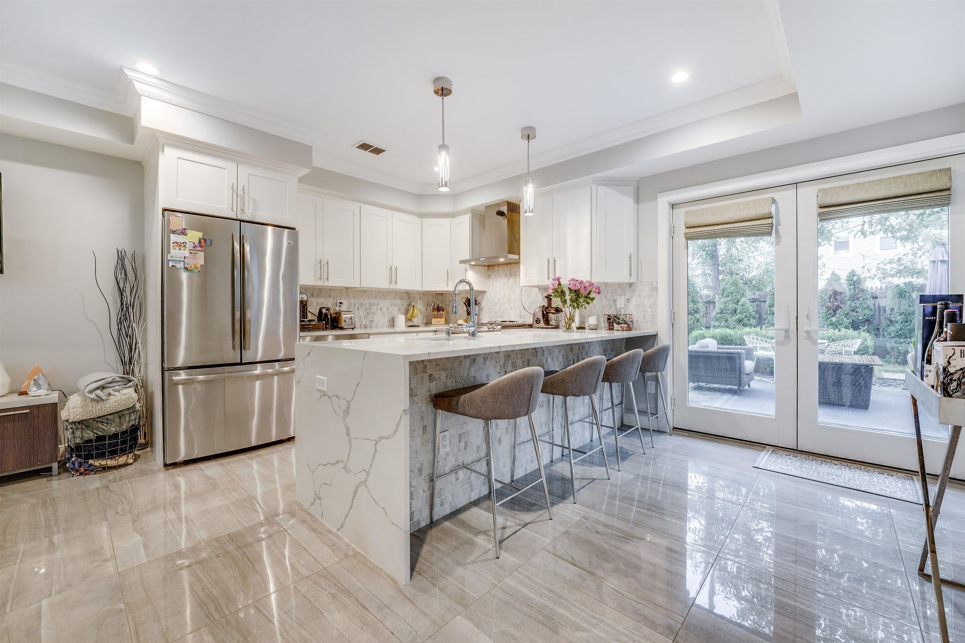 18 THORNE ST – photo 5