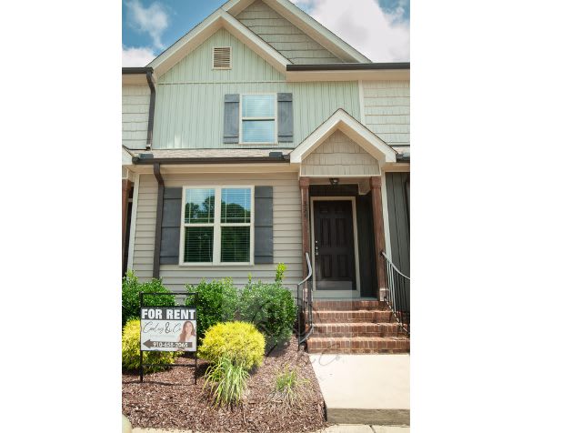 331 South Church Street – photo 1