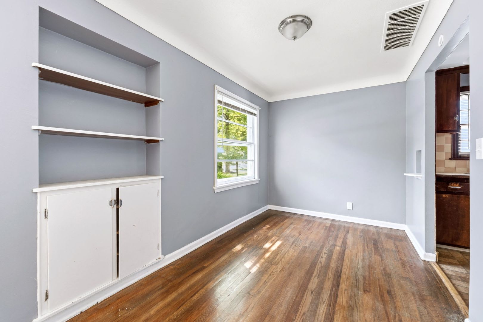 988 GLENSIDE AVE – photo 5
