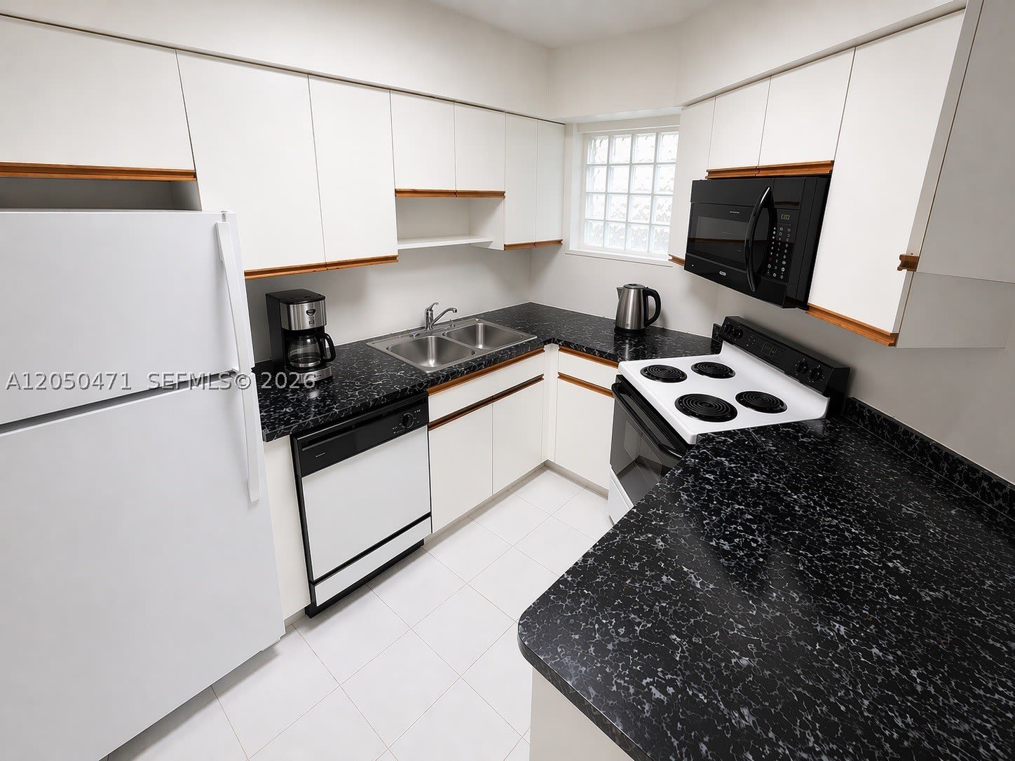 9156 Collins Ave – photo 5