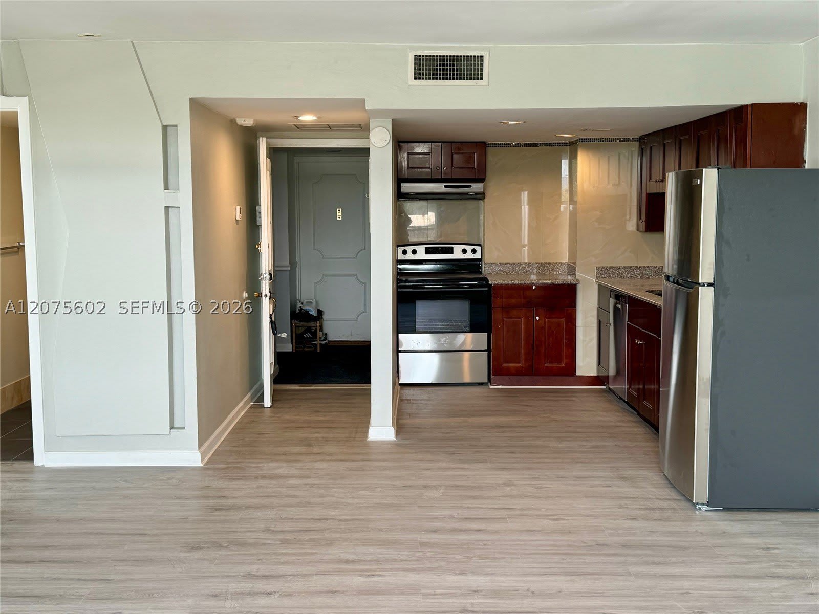 3702 Ne 171St St – photo 3