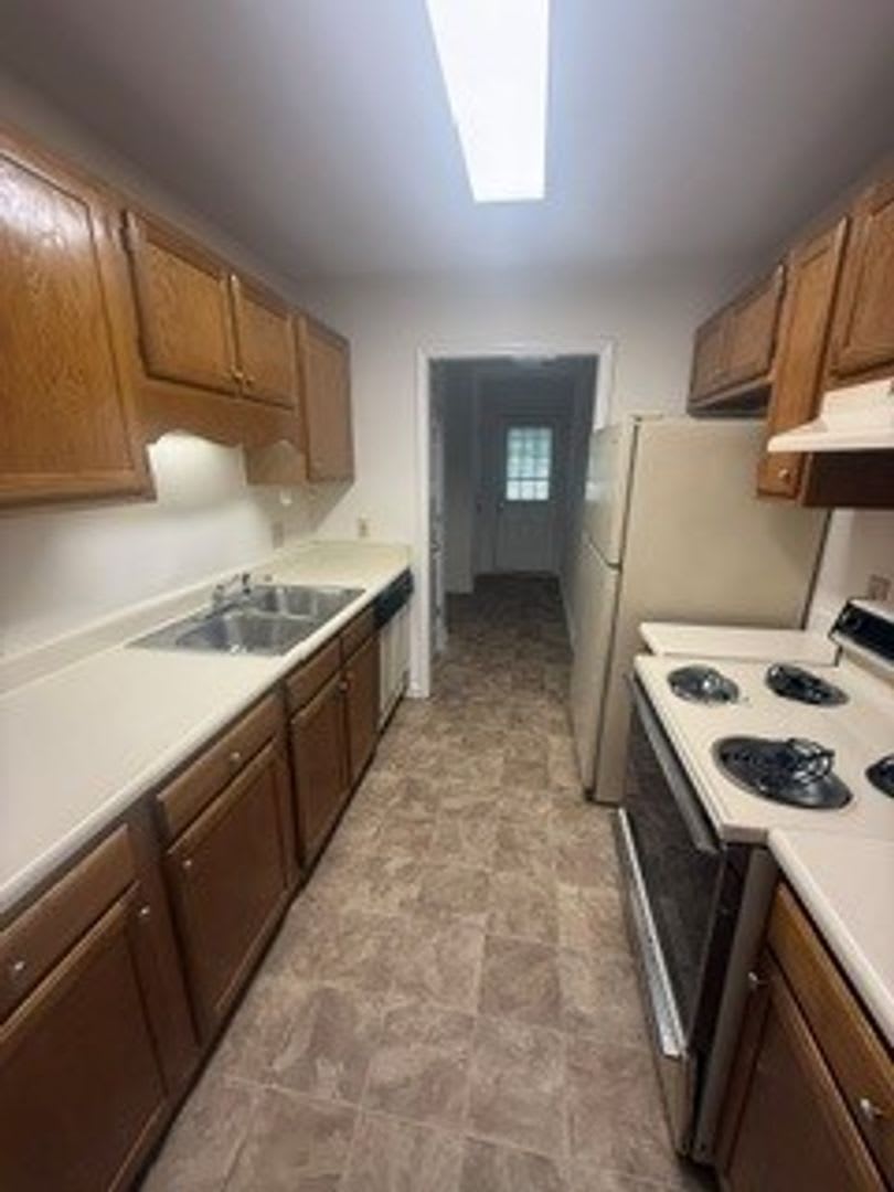 1325 Timberlane – photo 2
