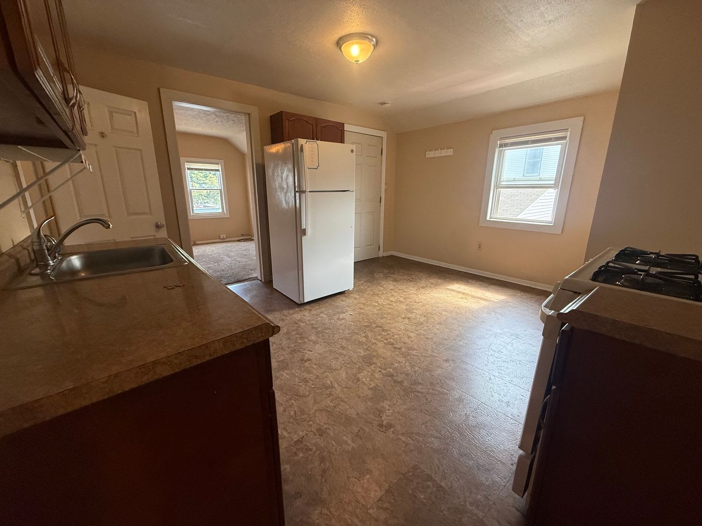 1726 Starkweather Avenue – photo 4