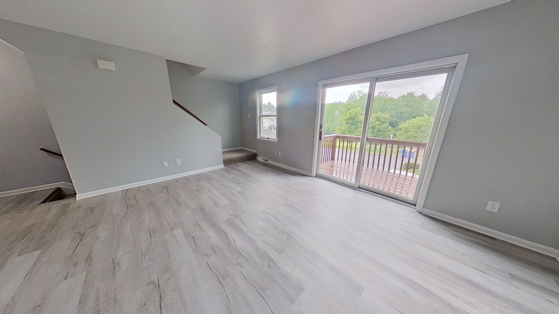 Newly Renovated Townhome in Dallastown – photo 2